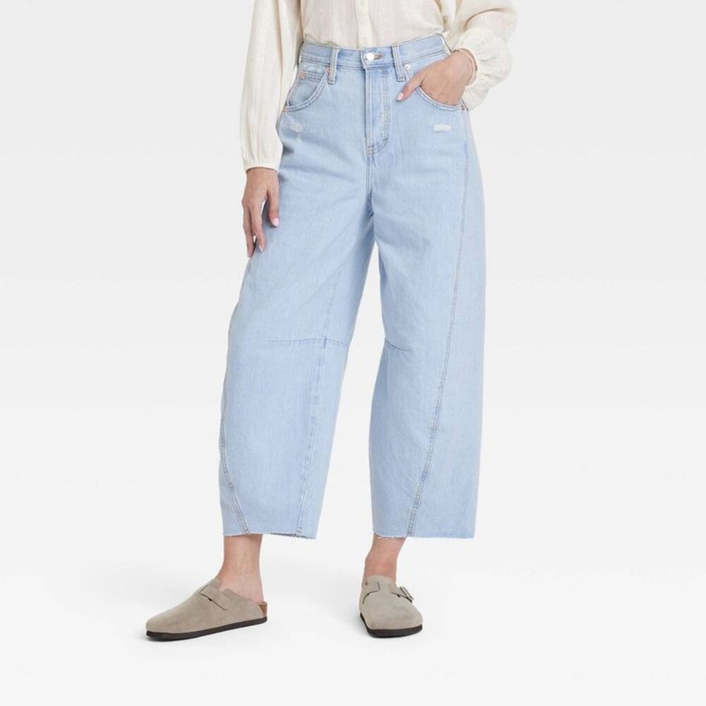 NWT! Universal Thread Light Blue Wide Leg Jeans Size 4
